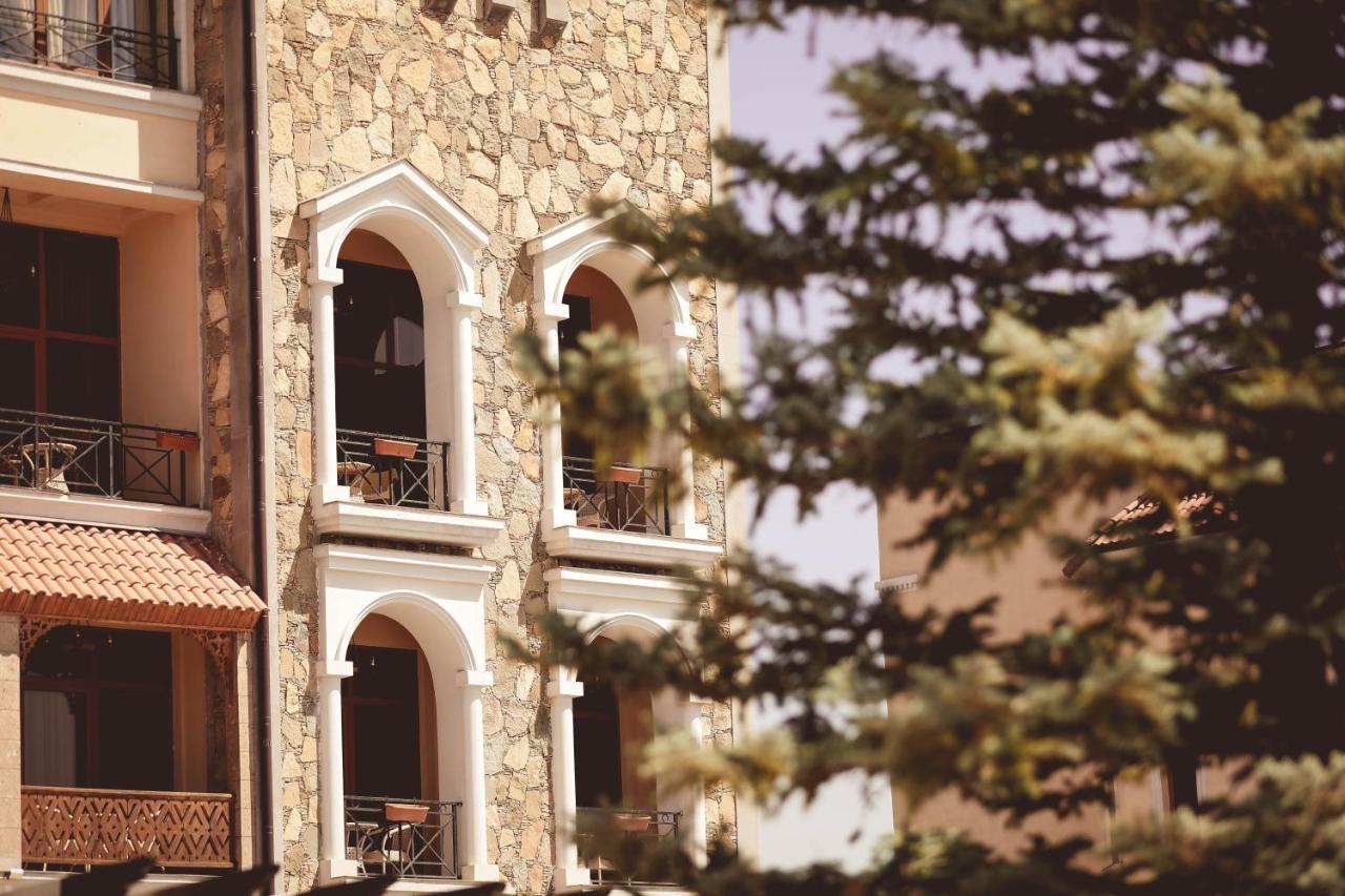 Caucasus Hotel Kasagh Luaran gambar The hotel's exterior