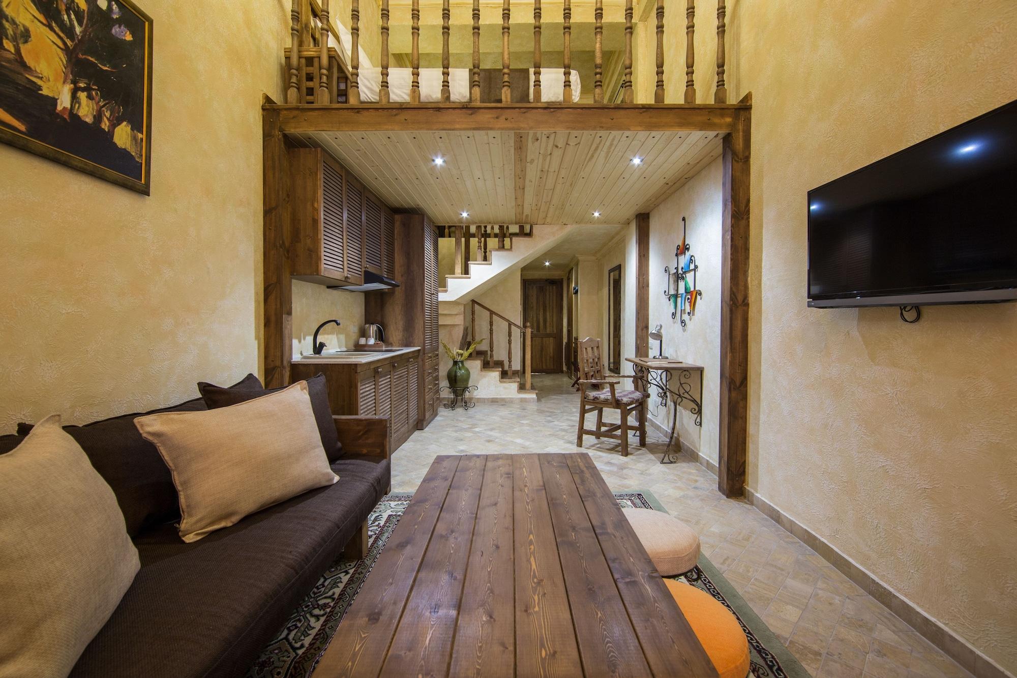Caucasus Hotel Kasagh Luaran gambar A typical apartment in the complex