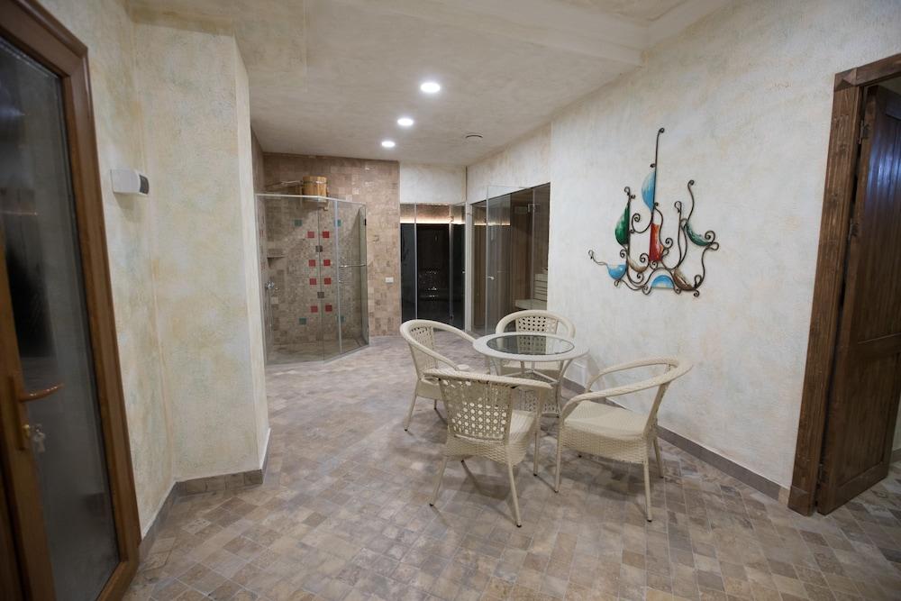 Caucasus Hotel Kasagh Luaran gambar A typical room at the spa